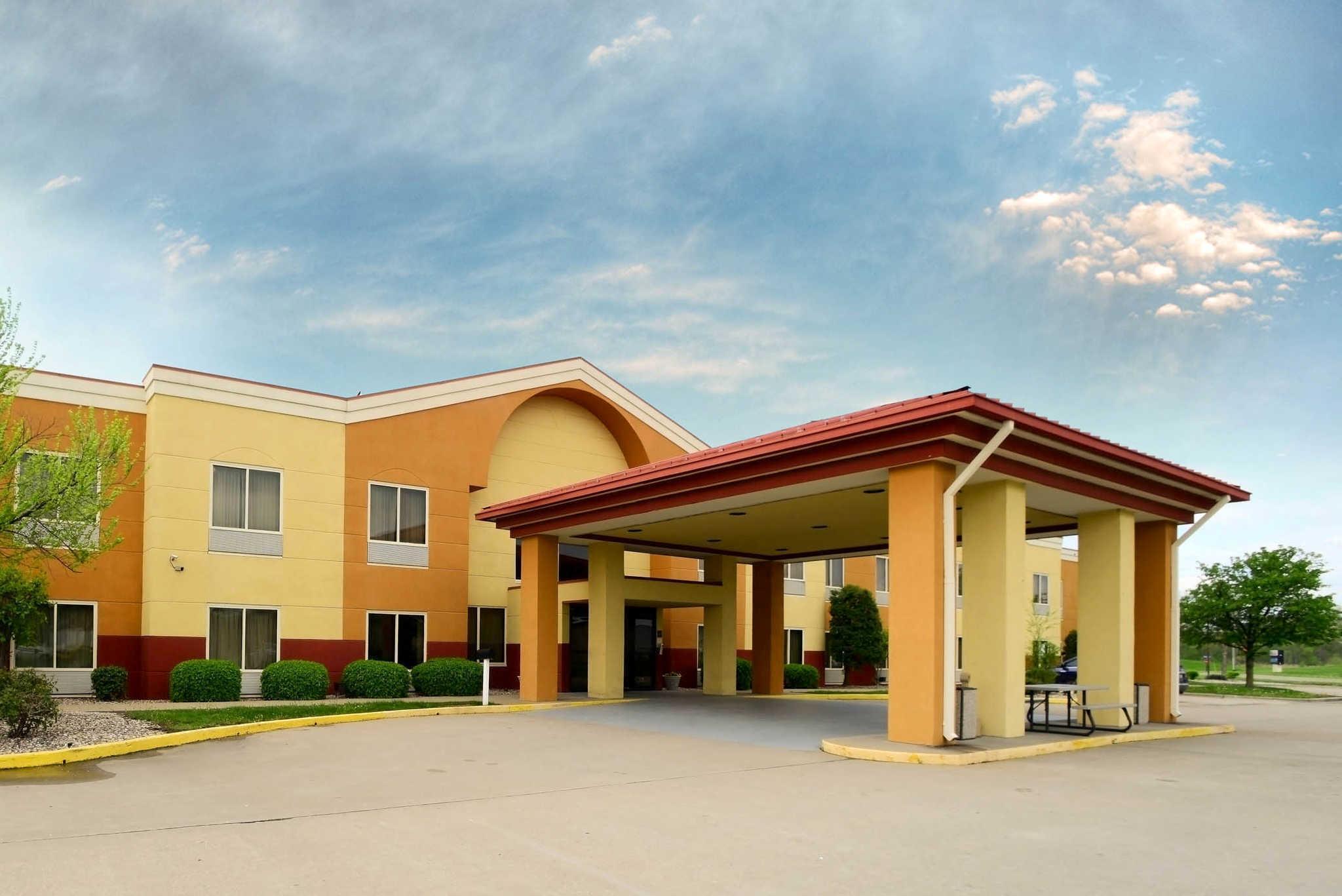 Baymont By Wyndham Marion Hotel Ngoại thất bức ảnh