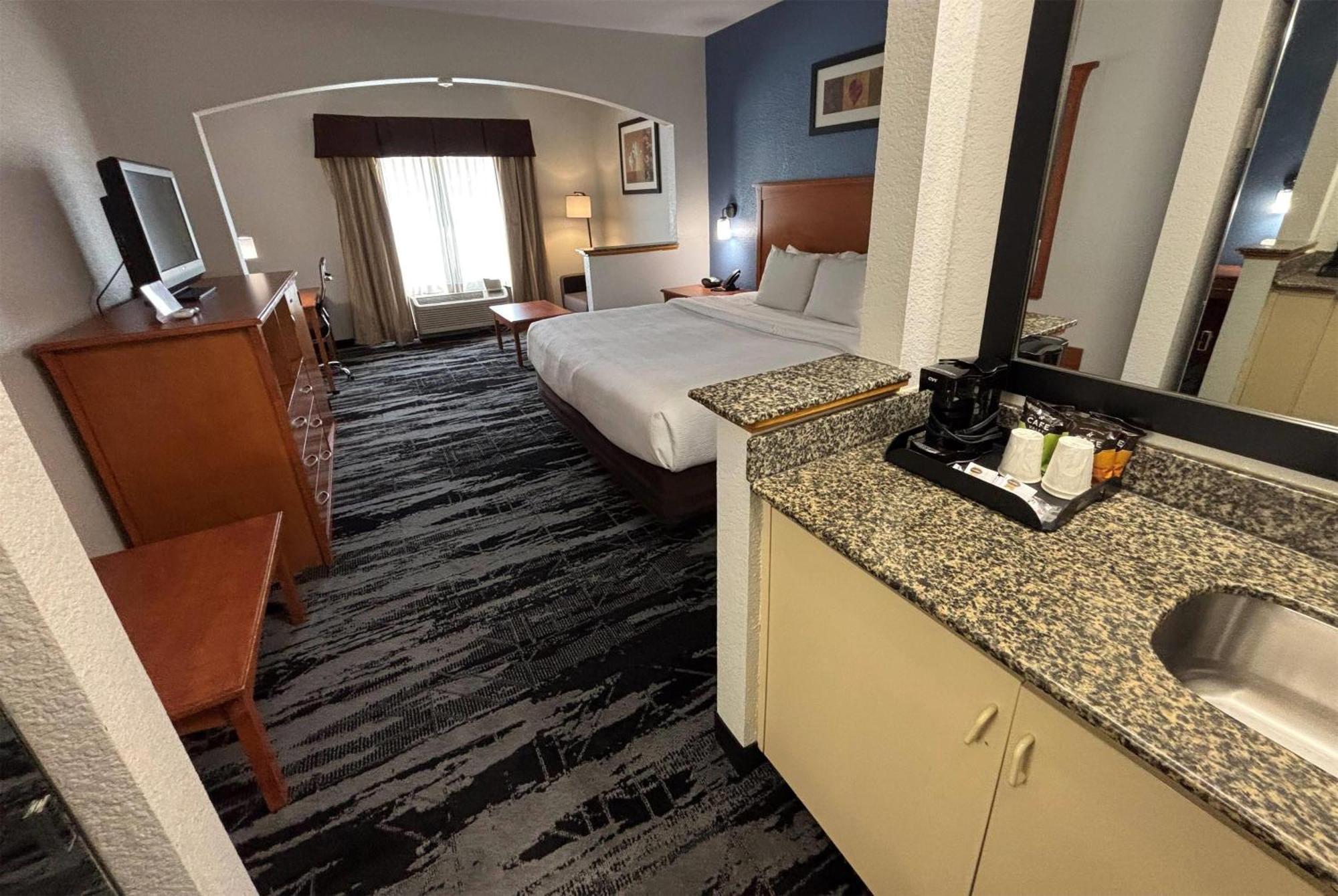 Baymont By Wyndham Marion Hotel Ngoại thất bức ảnh