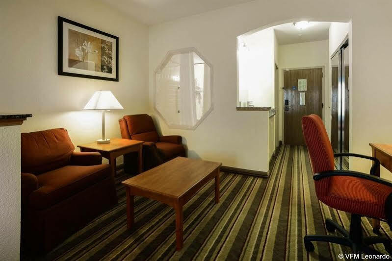 Baymont By Wyndham Marion Hotel Ngoại thất bức ảnh